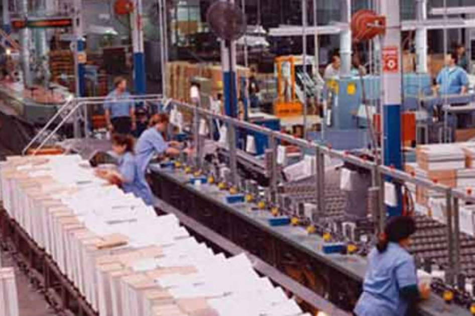 La producción manufacturera de julio se vio afectada por el paro camionero.