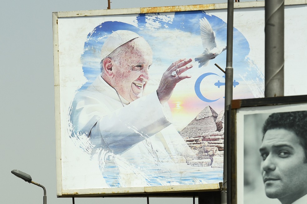 El papa Francisco ya está en El Cairo
