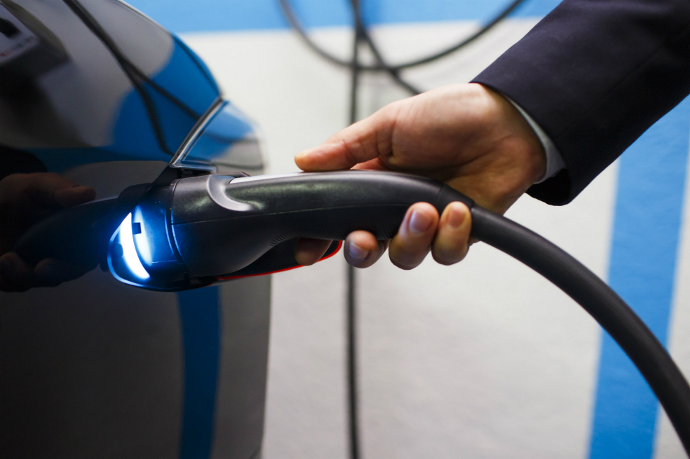 Tesla supera a Ford en capitalización bursátil