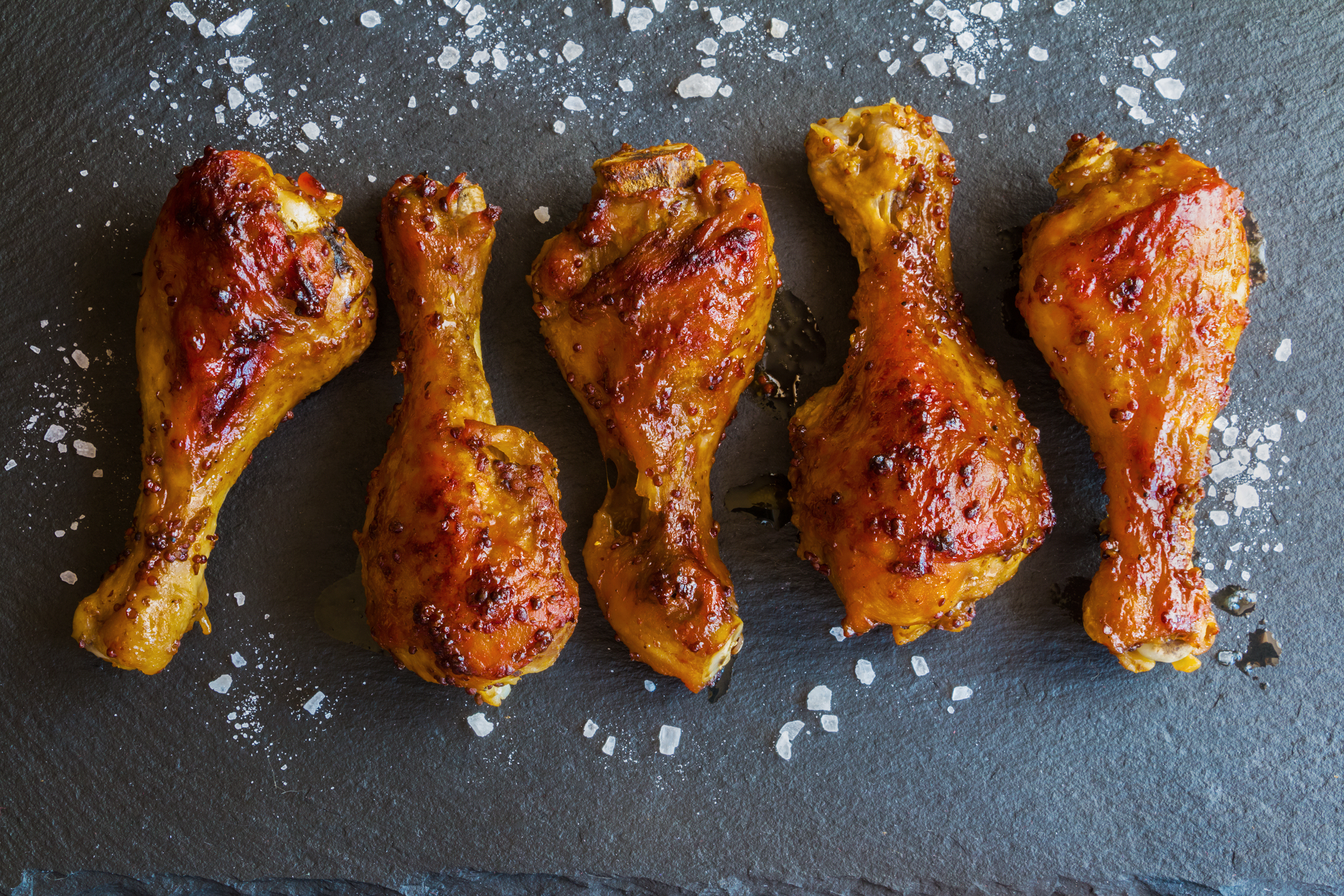 Receta: muslos asados con especias para llenar de sabor tu día