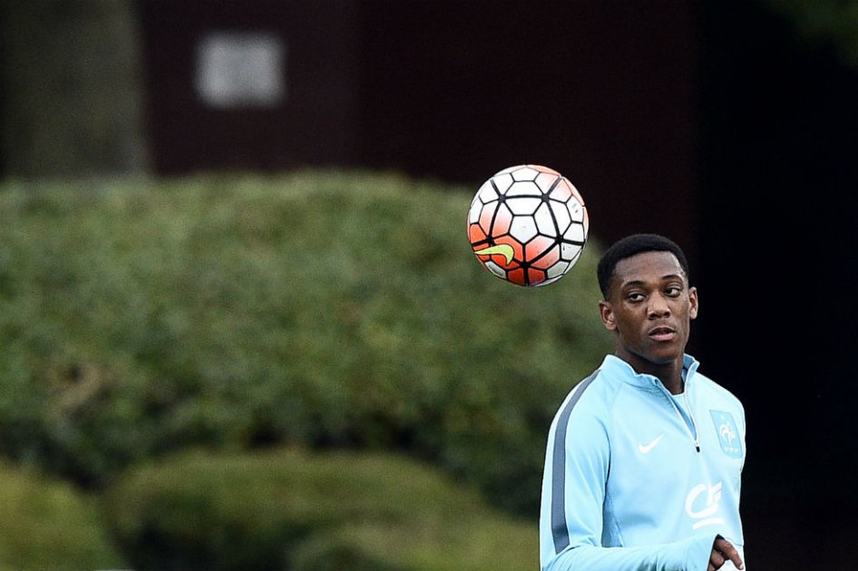 Manchester United solo pagará 80 millones euros por Martial si gana el Balón de Oro