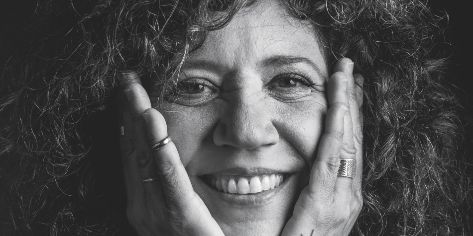 «Lo más difícil de ser mujer es que nos toca romper moldes que están muy arraigados en la sociedad»: Rosana