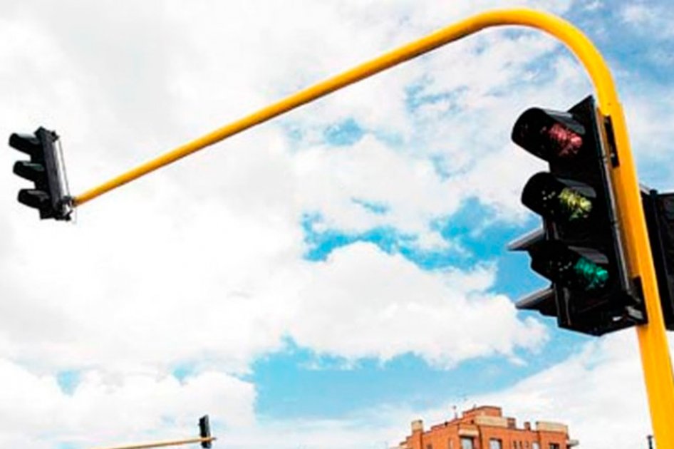 Semáforos dañados afectan la movilidad en dos vías de Bogotá