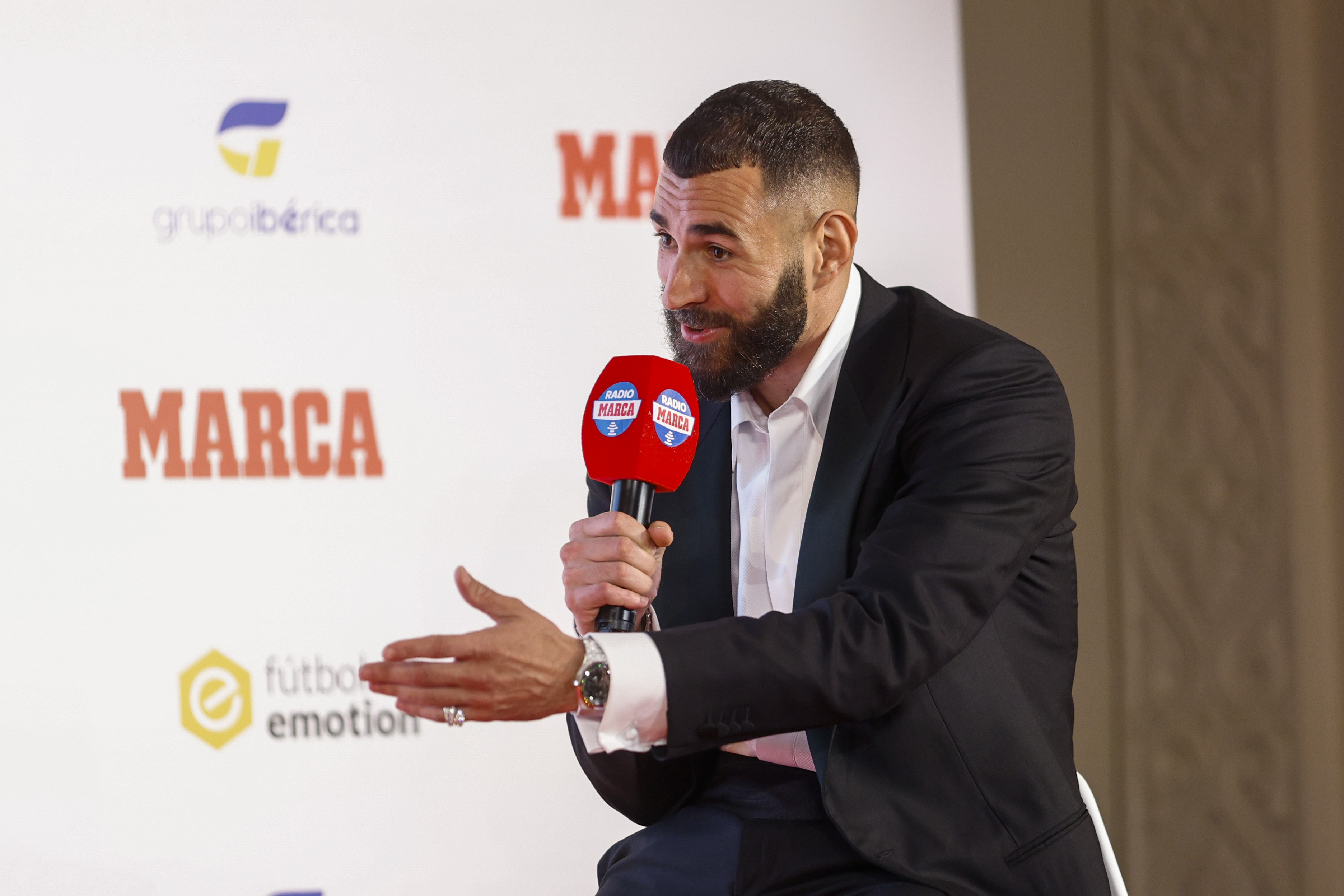 Karim Benzema, sobre su futuro: “Quien habla es internet y no es la realidad”