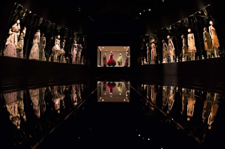 Alexander McQueen regresa a casa