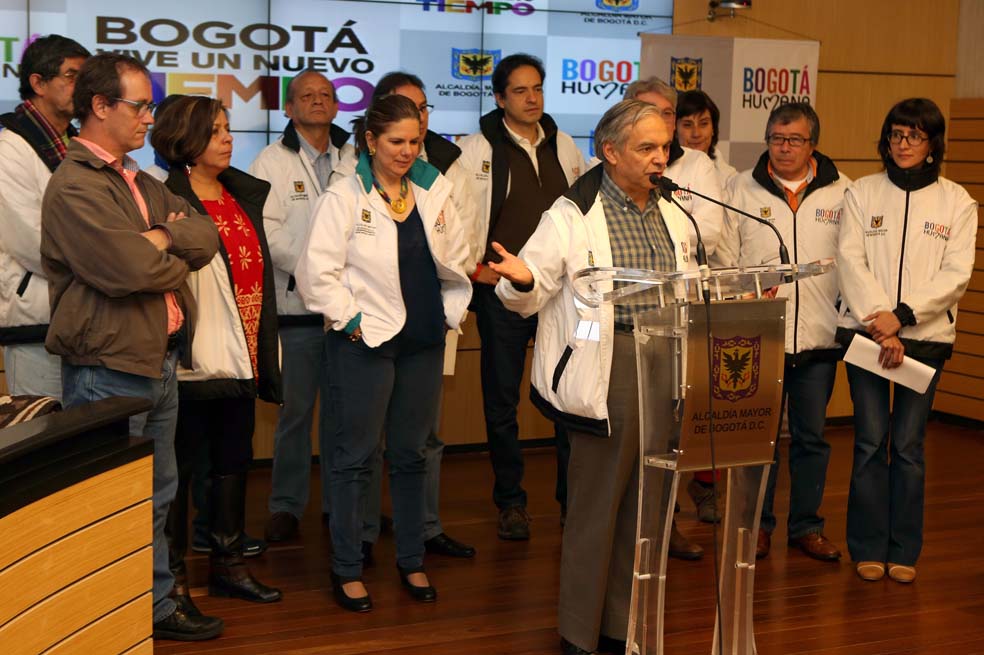 Pardo ratifica al gabinete Petro