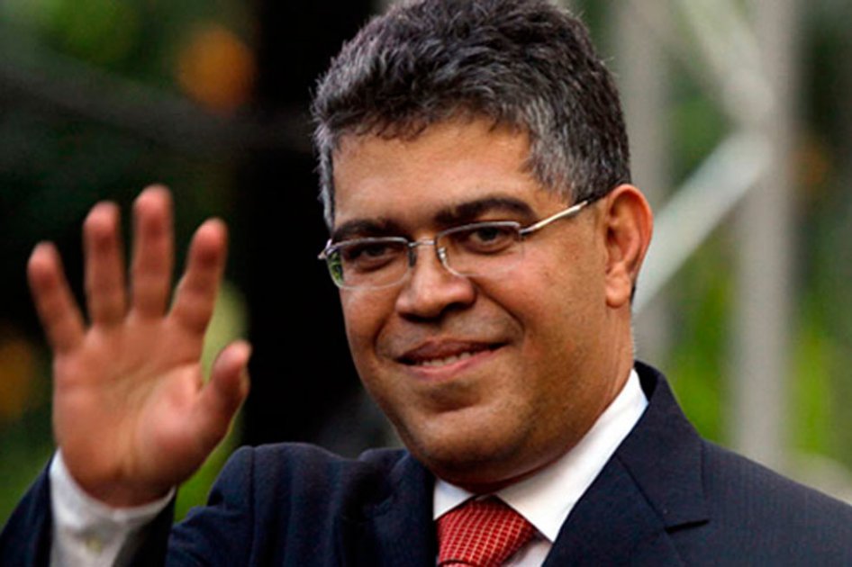 Elías Jaua, en Cuba para consultar con Chávez temas de política exterior