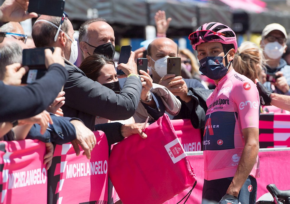 Egan Bernal: “El Giro no se definirá por segundos”