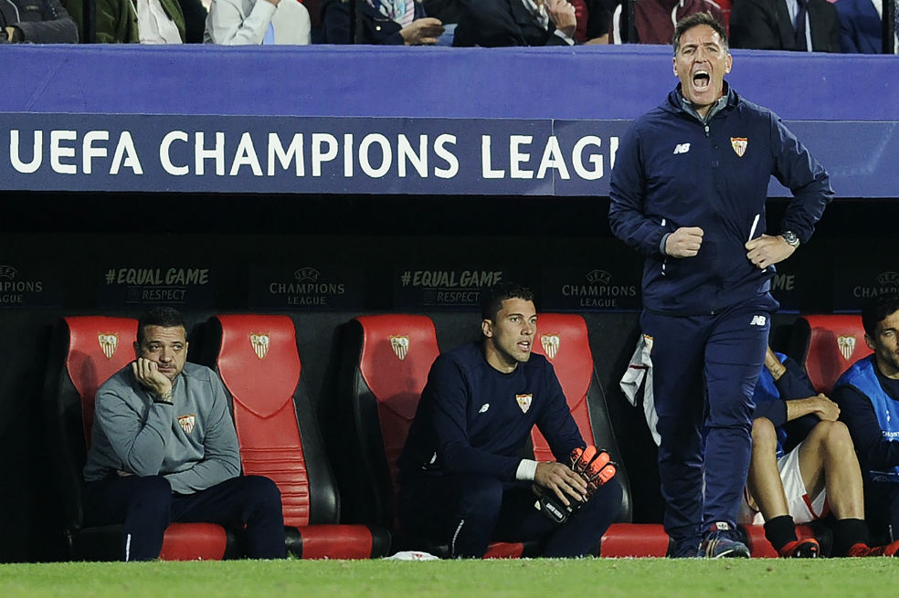 En el entretiempo, Berizzo les reveló a sus jugadores del Sevilla que padece cáncer