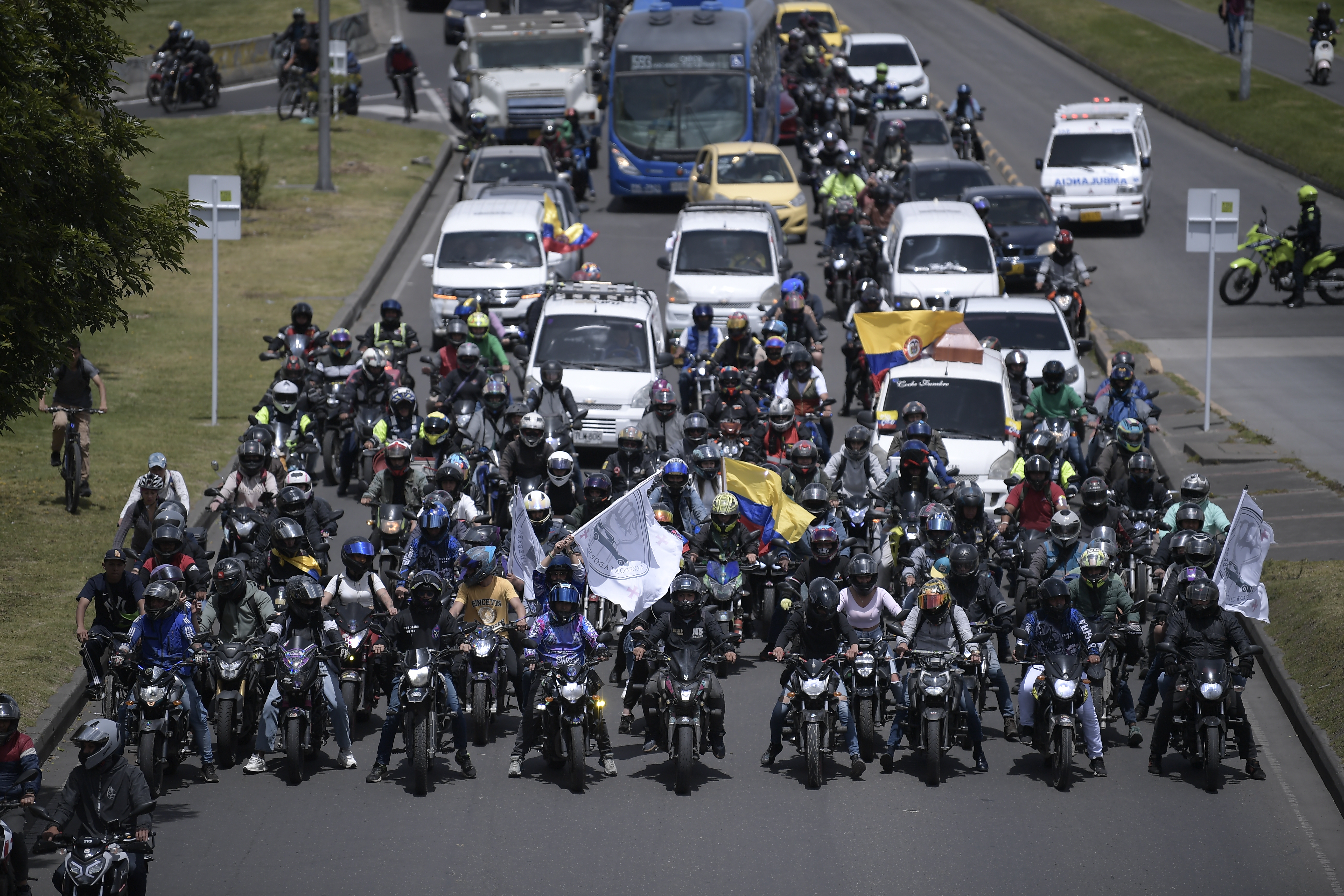 Motos, movilidad riesgosa, pero necesaria ¿estigmatización?