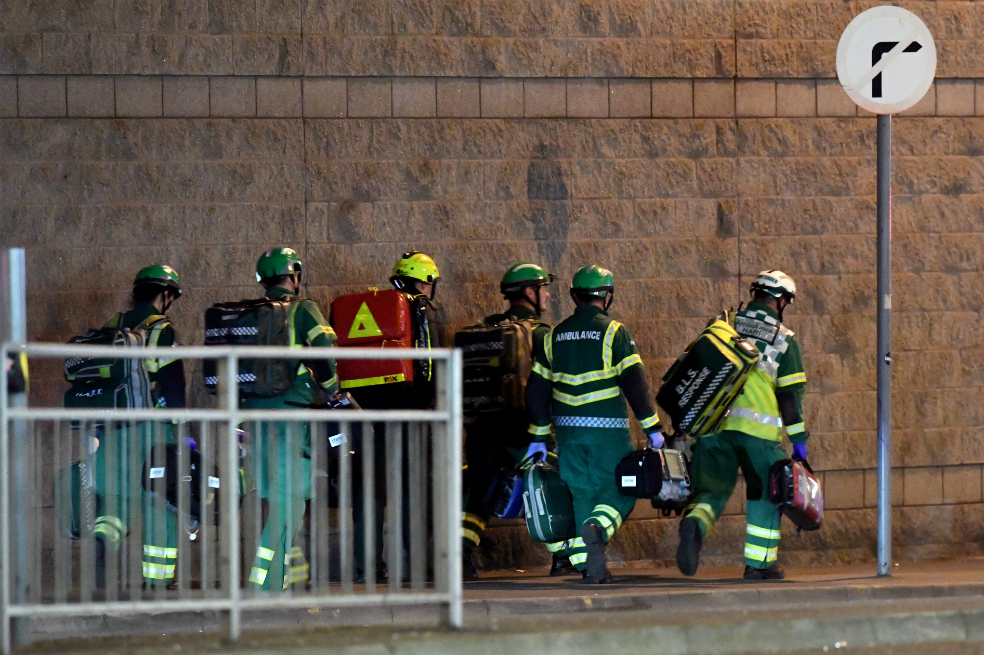 Al menos 19 muertos por dos explosiones durante concierto de Ariana Grande en Manchester