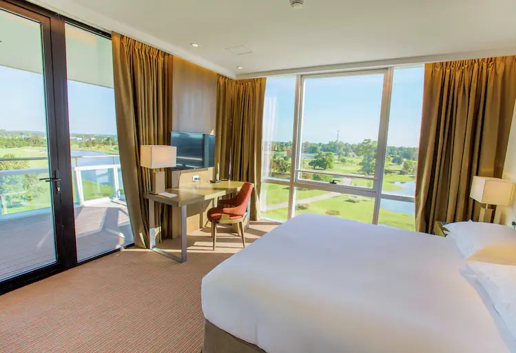 Hilton Pilar - Corner Terrace View, en Buenos Aires.