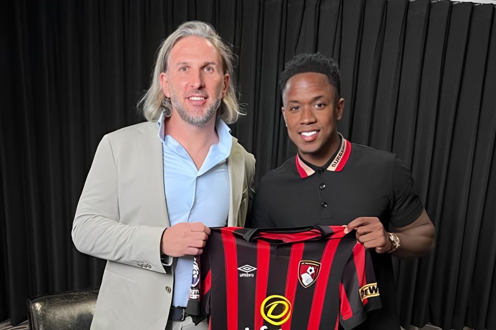 Luis Sinisterra a última hora vuelve a la Premier League: fichado por Bournemouth