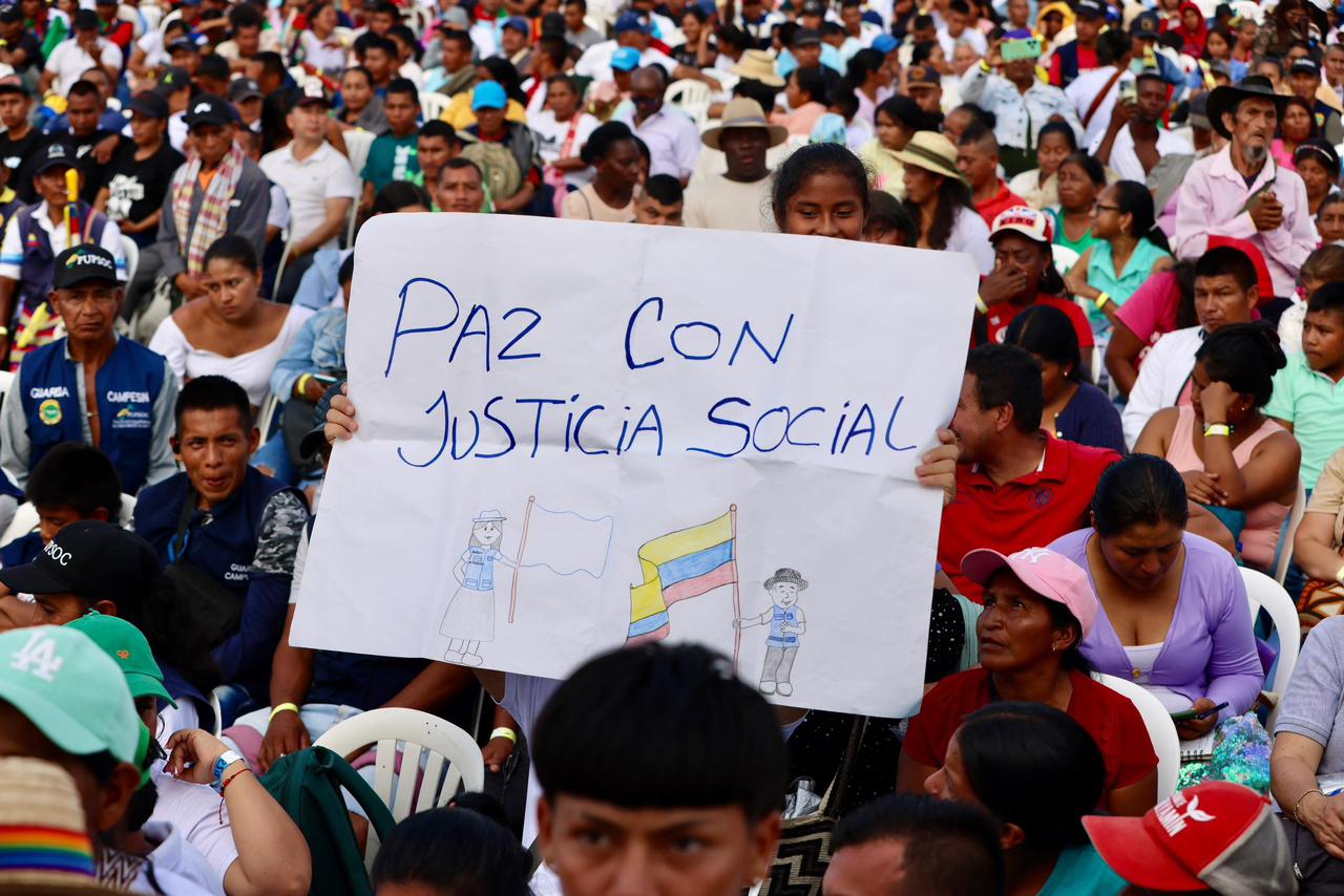 La entrega de tierras que pone fin a 30 años de peleas territoriales en Cauca