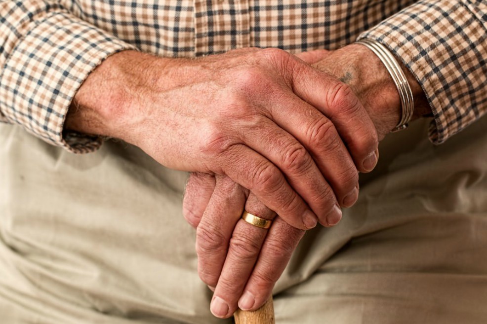 OMS: el 33% de los ancianos que están en residencias han sido abusados en el último año