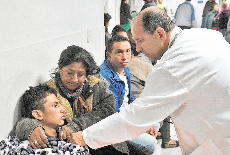 Puja por honorarios de médicos en los hospitales públicos de Bogotá