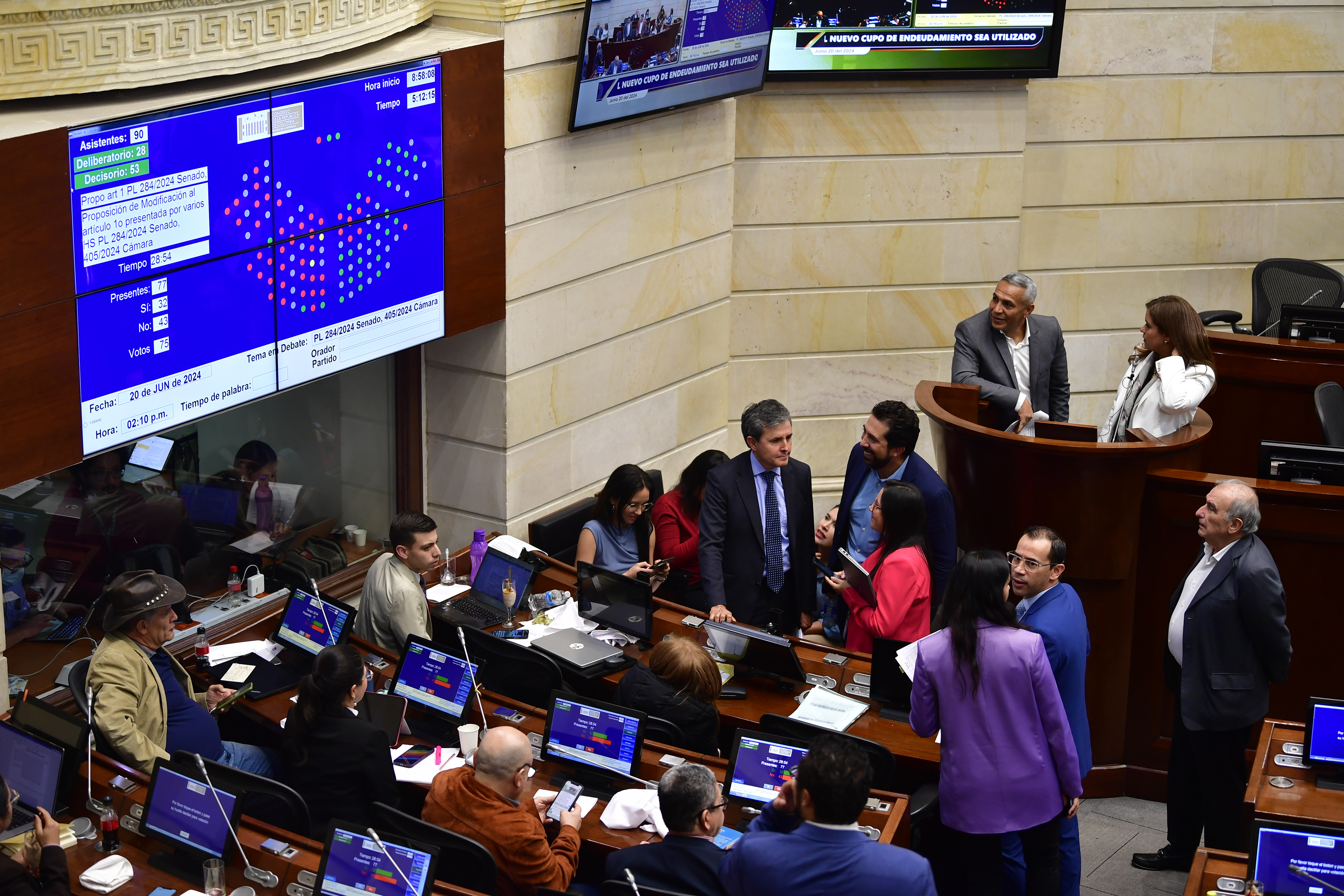 En el Congreso buscan que ministros y congresistas sean al menos bachilleres
