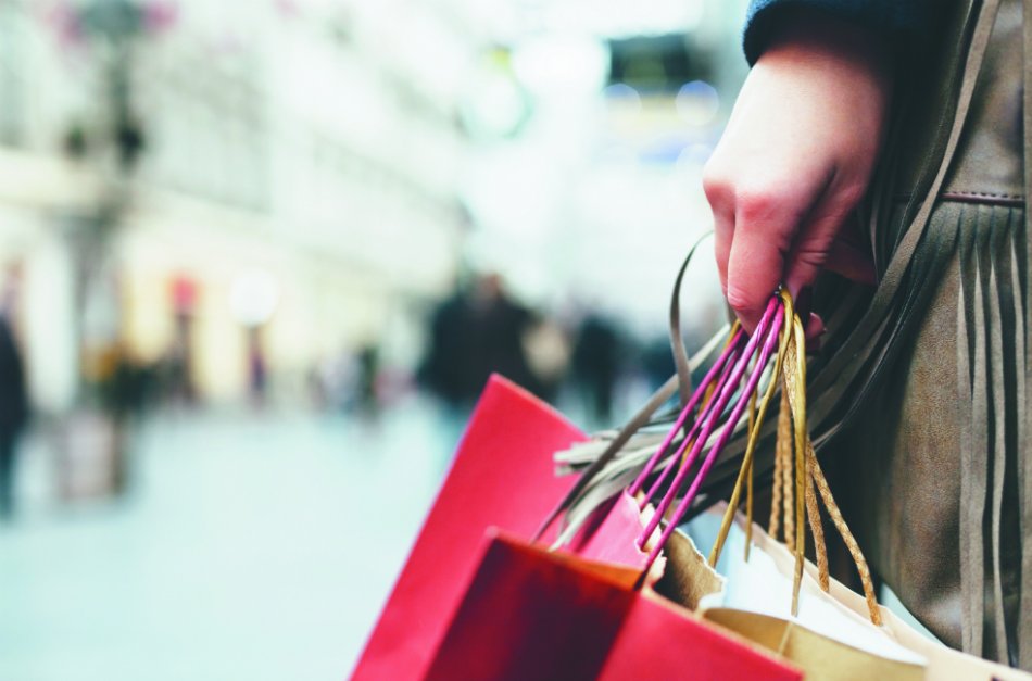  Tecnología, accesorios, joyas y, principalmente, ropa son los productos más comunes en los “outlets” de lujo. / iStock