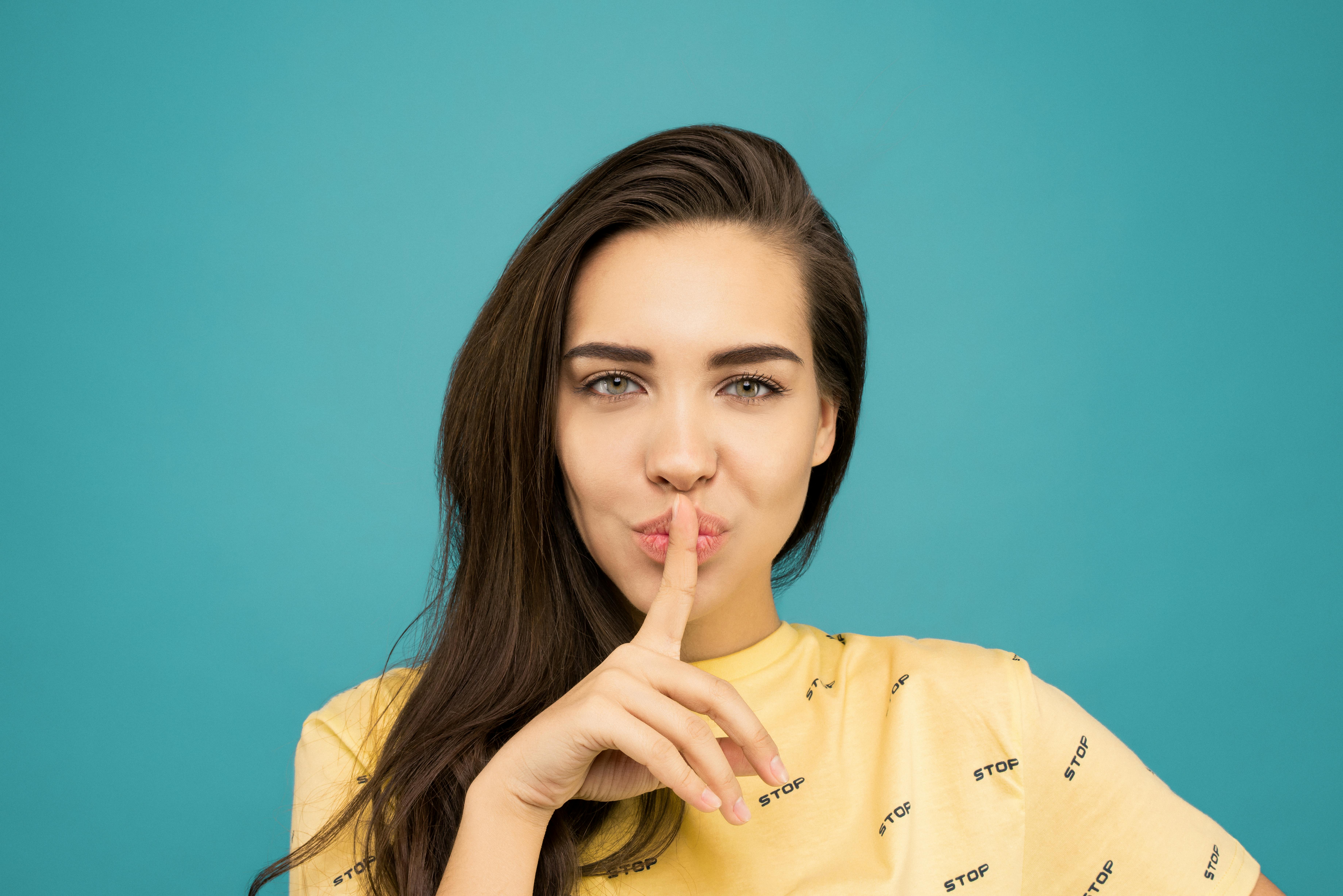 El poder del silencio: ¿Por qué incomodan tanto los silencios en Colombia?