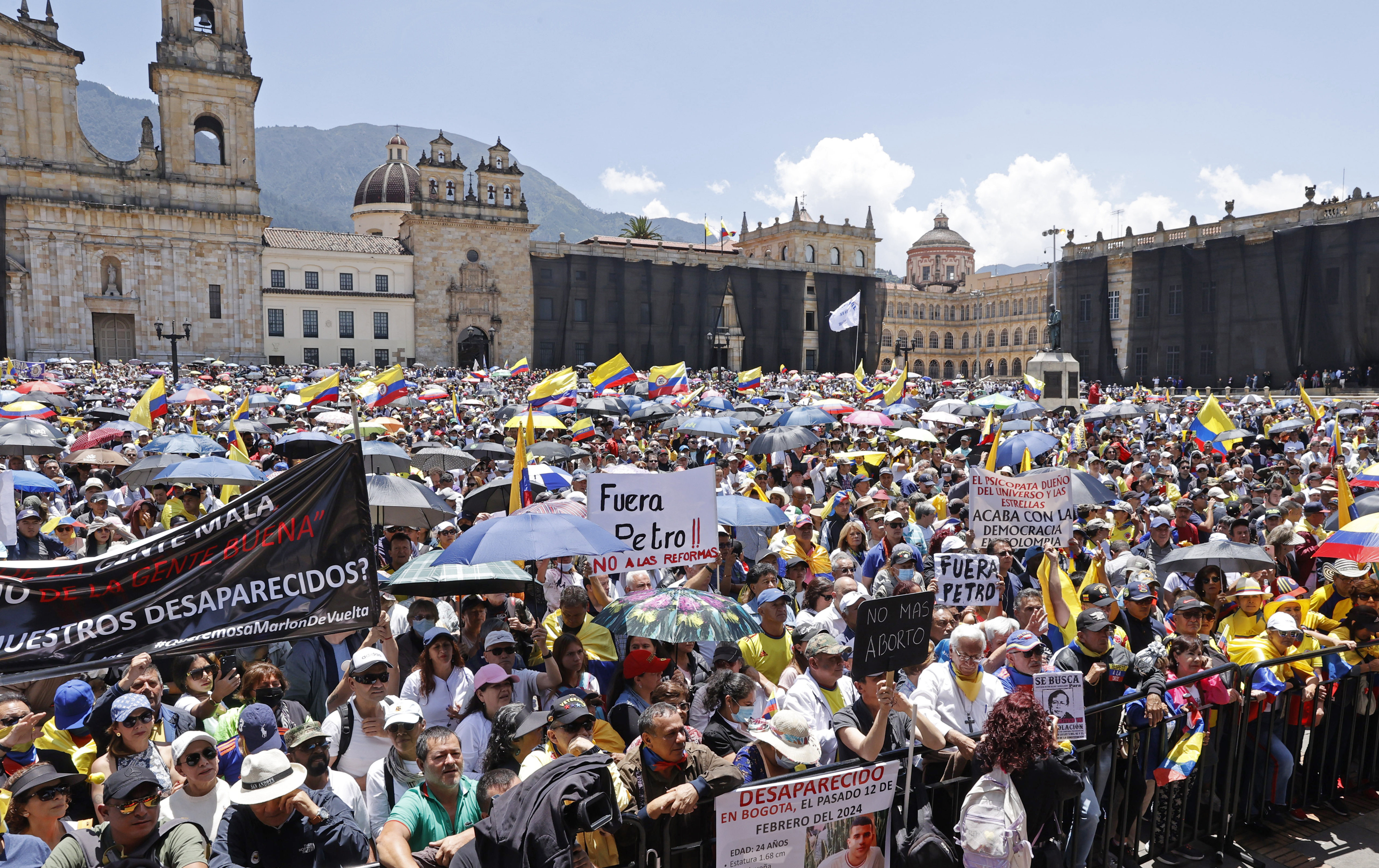 “Marcharán los victimarios”: dardos de Petro contra manifestaciones de oposición