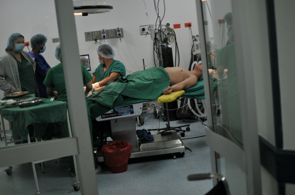 El gobierno presentó seis estrategias para superar la crisis financiera del sector salud. 
