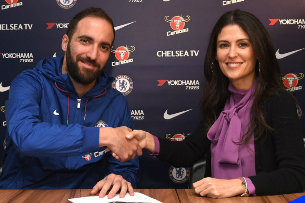 Gonzalo Higuaín es nuevo jugador del Chelsea