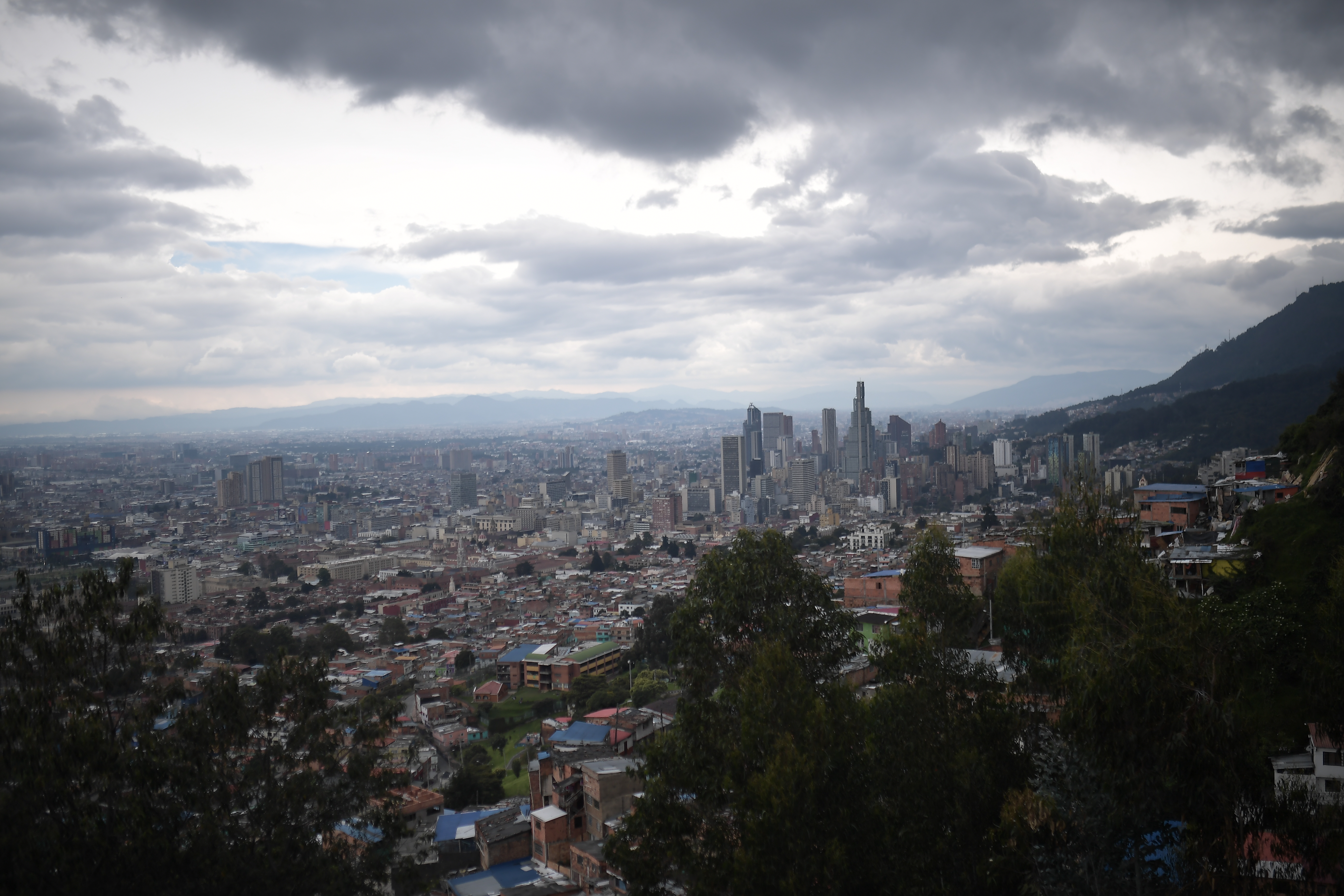 Bogotá envejece y nacen menos niños: ¿cómo se prepara la ciudad?