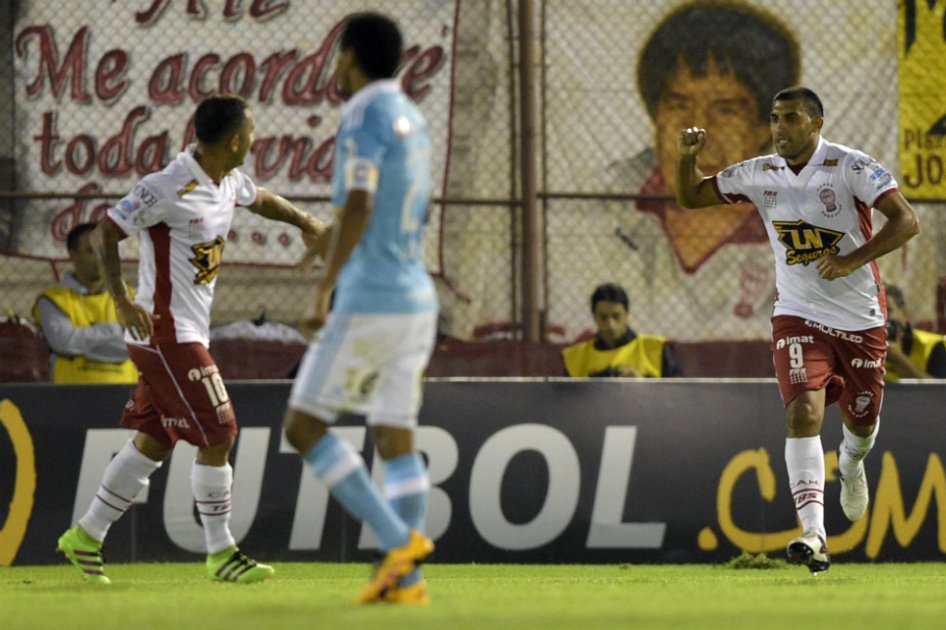 Huracán venció a Sporting Cristal y es segundo en el grupo de Atlético Nacional