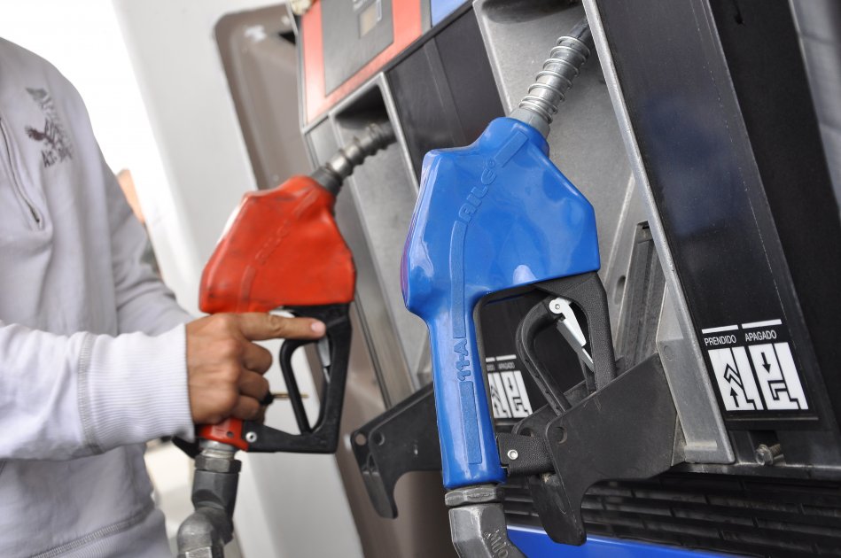Minminas dice que no cambiará fórmula que determina precio de gasolina