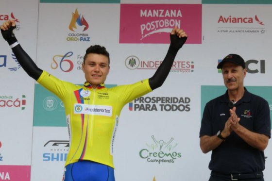 Casallas ganó en masculino la Vuelta de Futuro. Foto: Federación Colombiana de Ciclismo