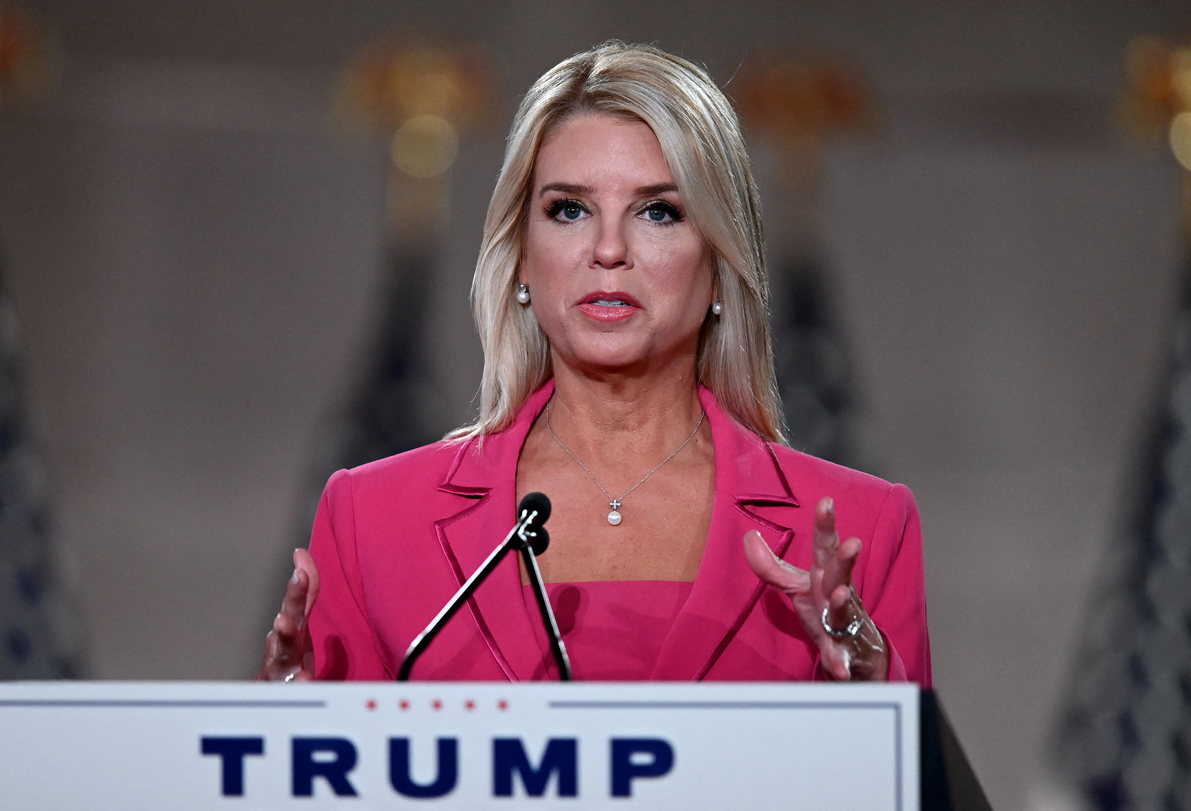 Trump eligió a Pam Bondi como fiscal general tras la renuncia de Matt Gaetz