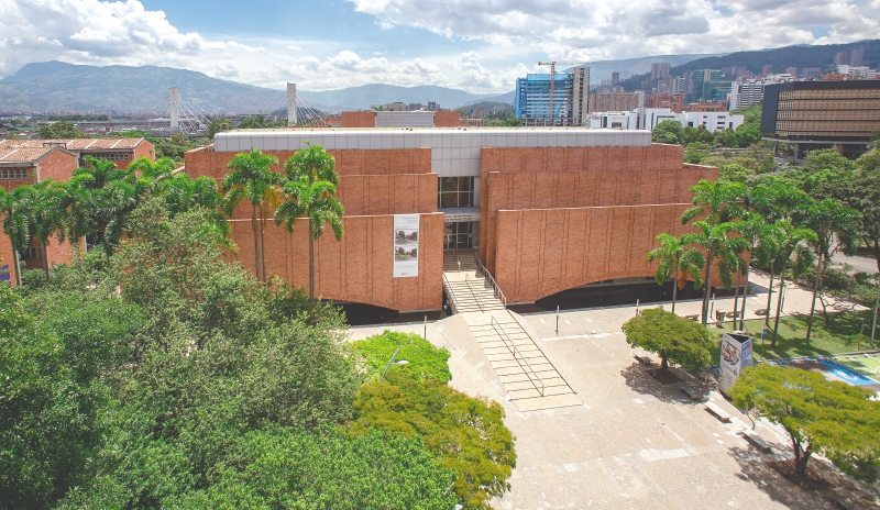 Universidad Eafit se pronuncia frente a video sexual grabado en su biblioteca