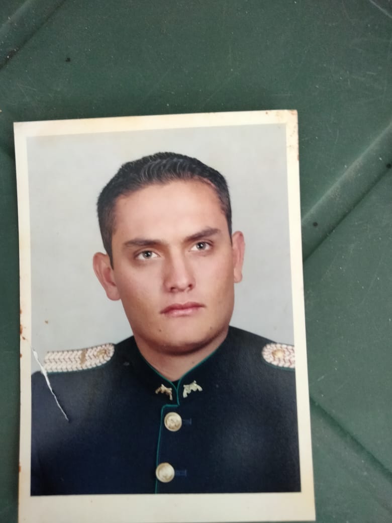 Una de las fotos de grado de Ányelo Palacios, quien se fue de Colombia ante las amenazas y atentados que ha sufrido durante los últimos años.