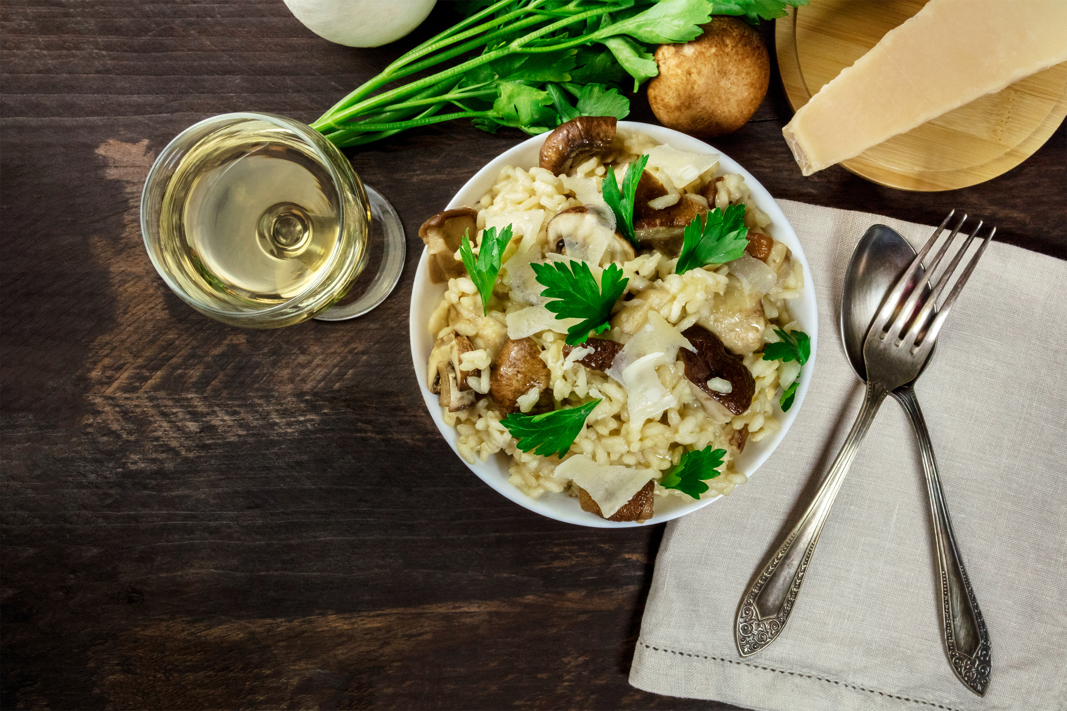 Receta: así se hace un arroz con champiñones y almendras