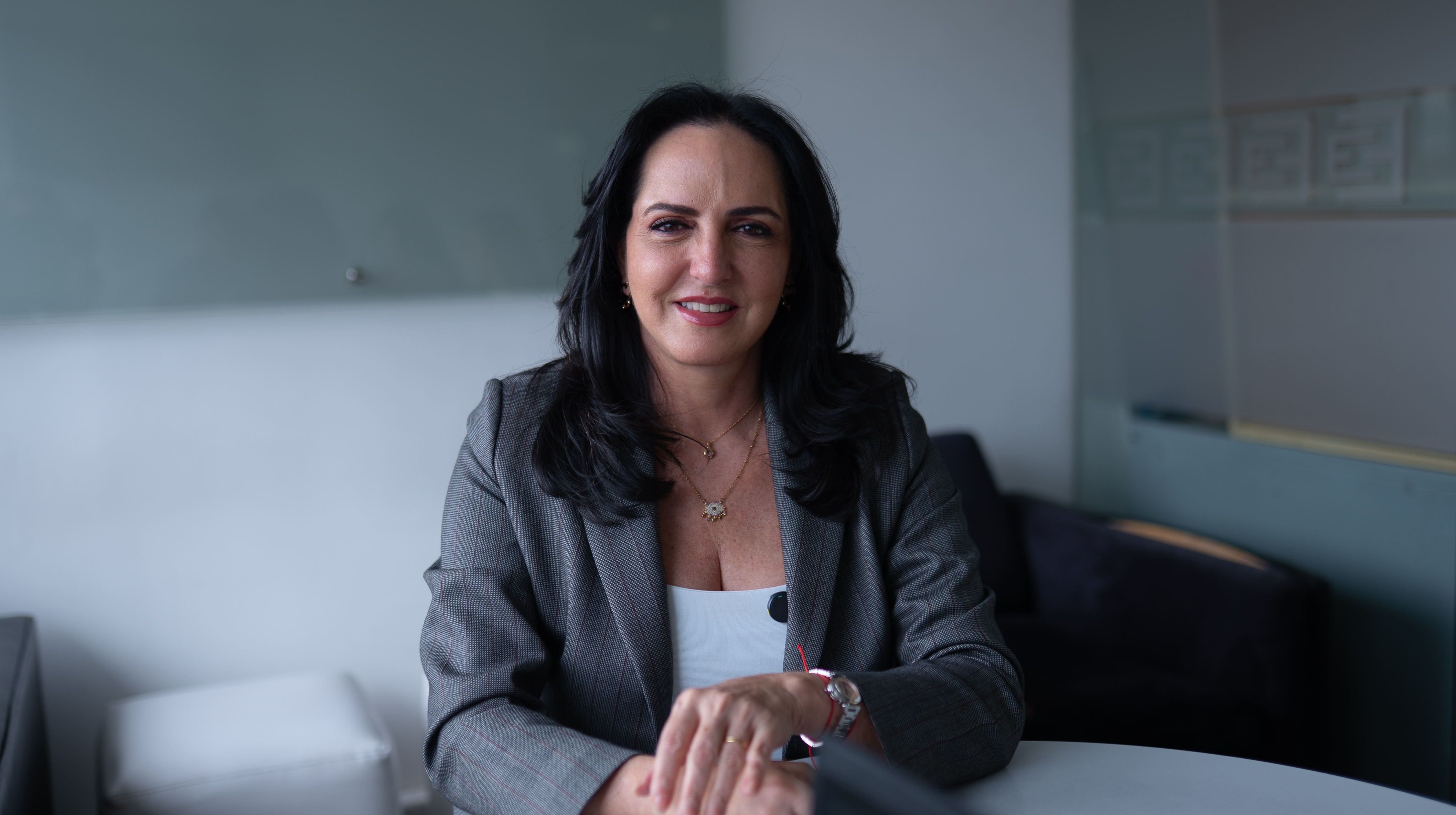 “Para la izquierda siempre fue un trofeo llevar a Uribe a la cárcel”: María Fernanda Cabal