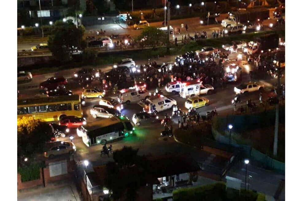 Accidente múltiple cobró la vida de una persona y dejó nueve heridos en Santander