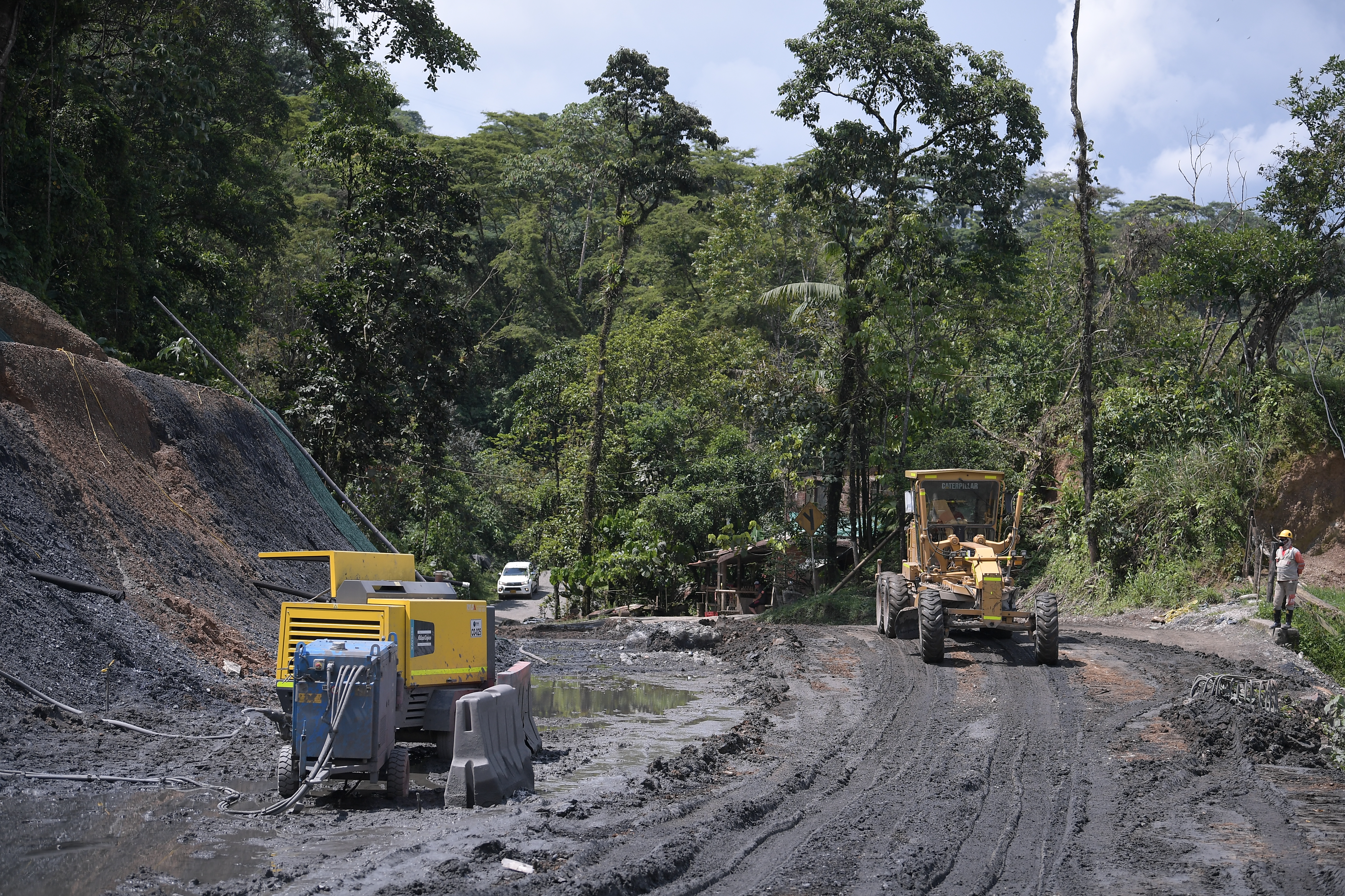La promesa inconclusa de las autopistas 4G en Colombia