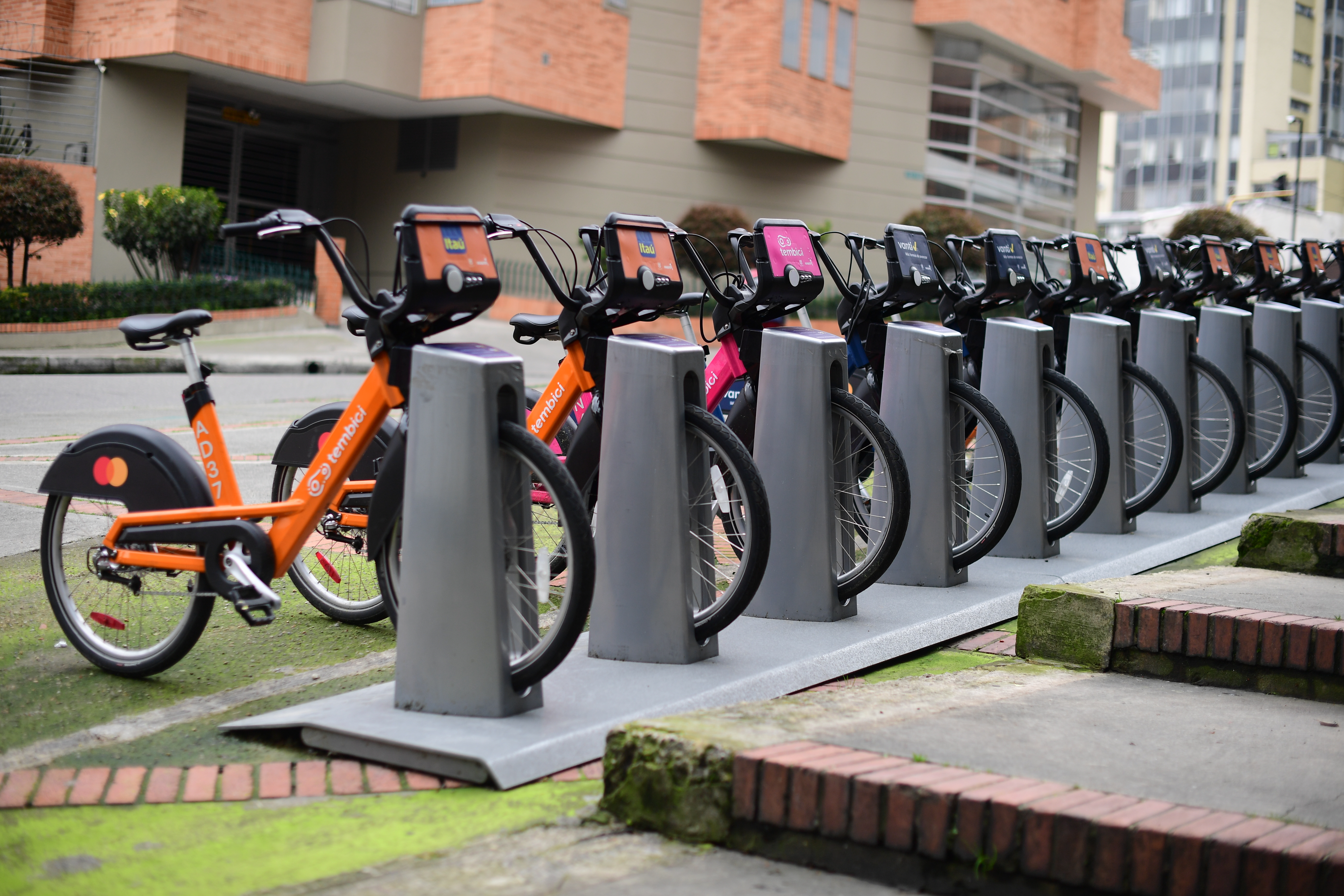 ¿Sin bici para la ciclovía nocturna? Así funcionará el programa de bicicletas compartidas