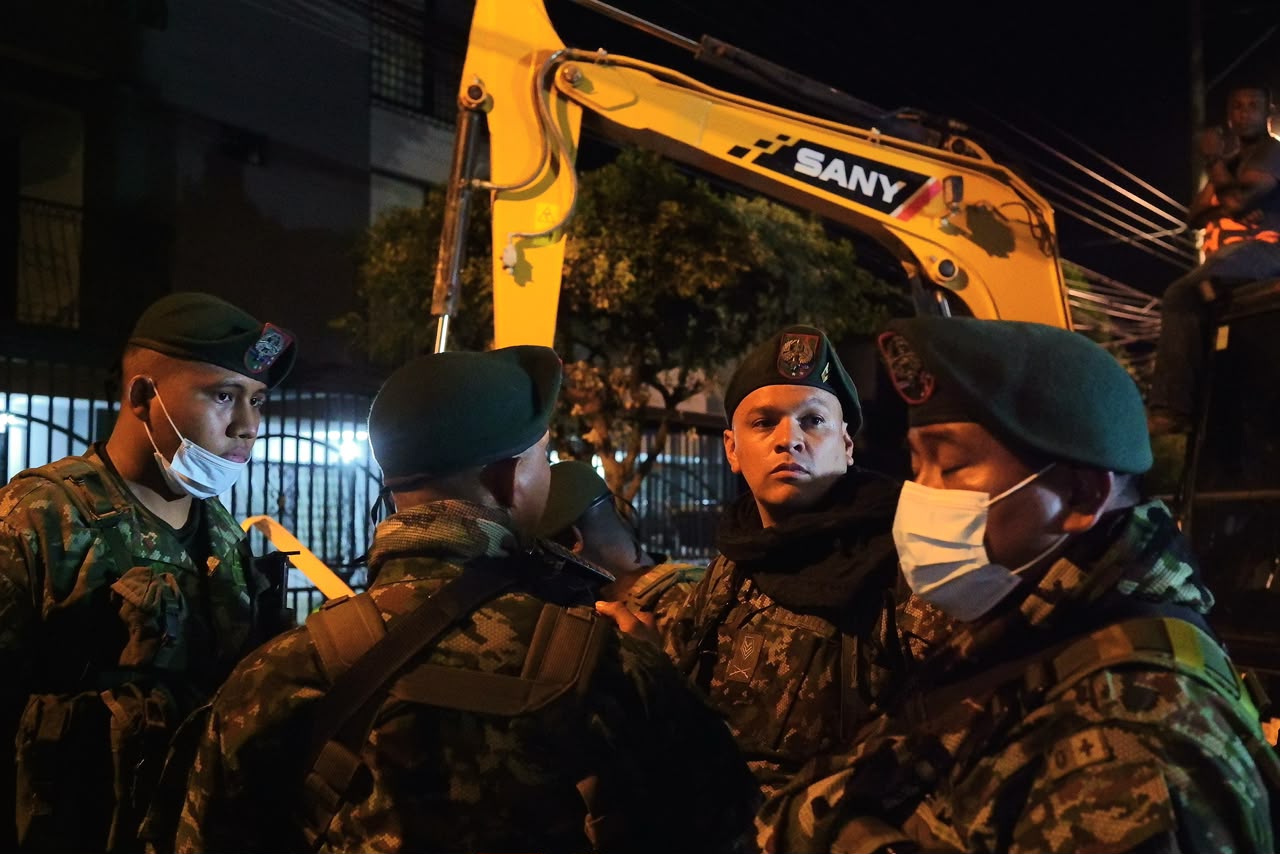 Más de 400 soldados del Ejército están en Cali para atender afectaciones por el terremoto