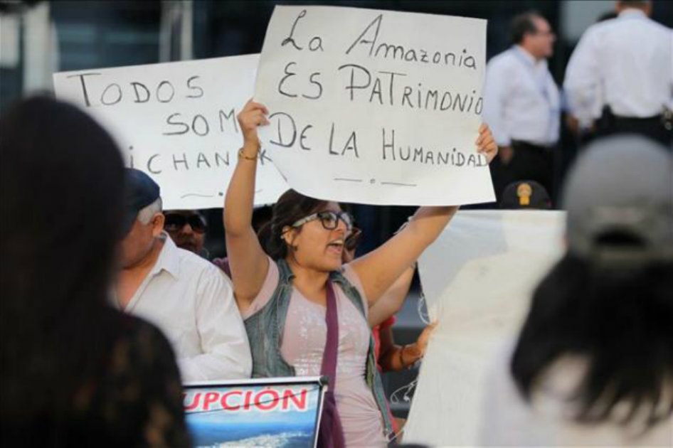 Trasladan de hospital a 18 heridos de la protesta contra Pluspetrol en Perú