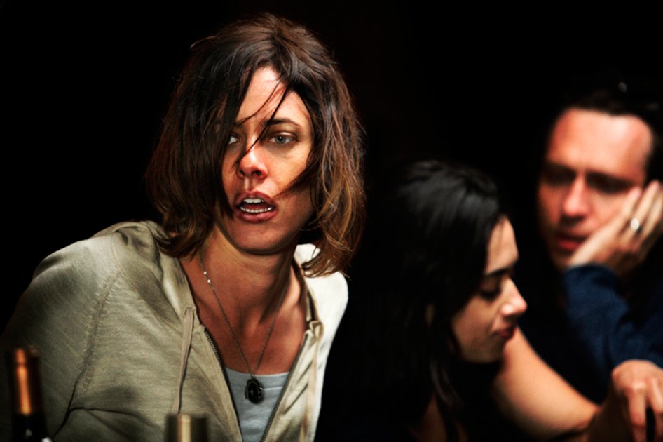 Imagen de la película "Default".