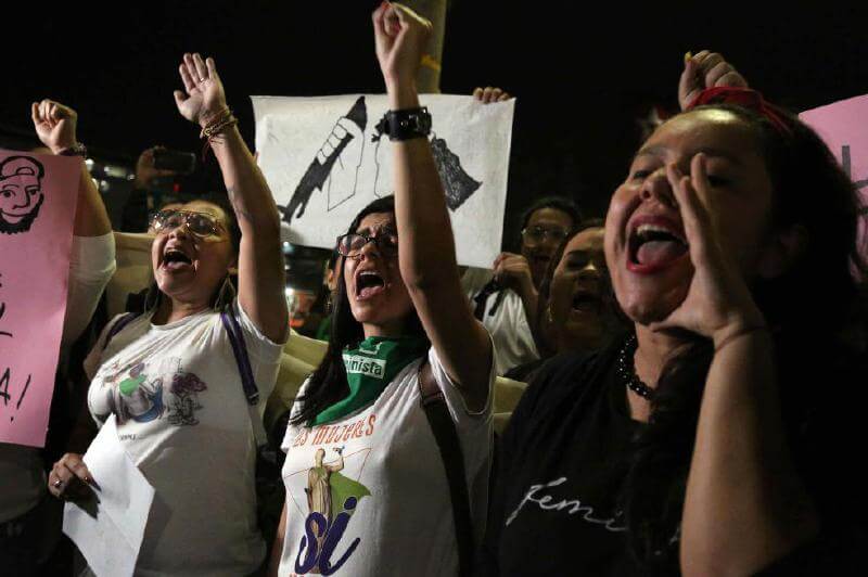 Días de furia en El Salvador