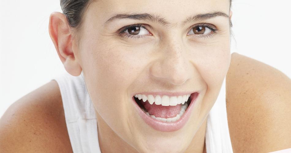 Blanquea tus dientes de forma natural