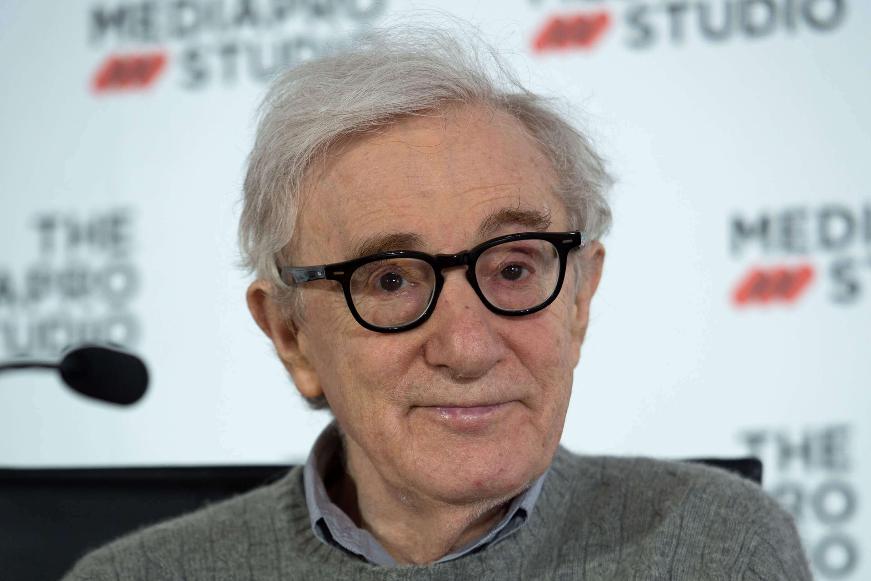 Defensores de Woody Allen alzan la voz en favor del director