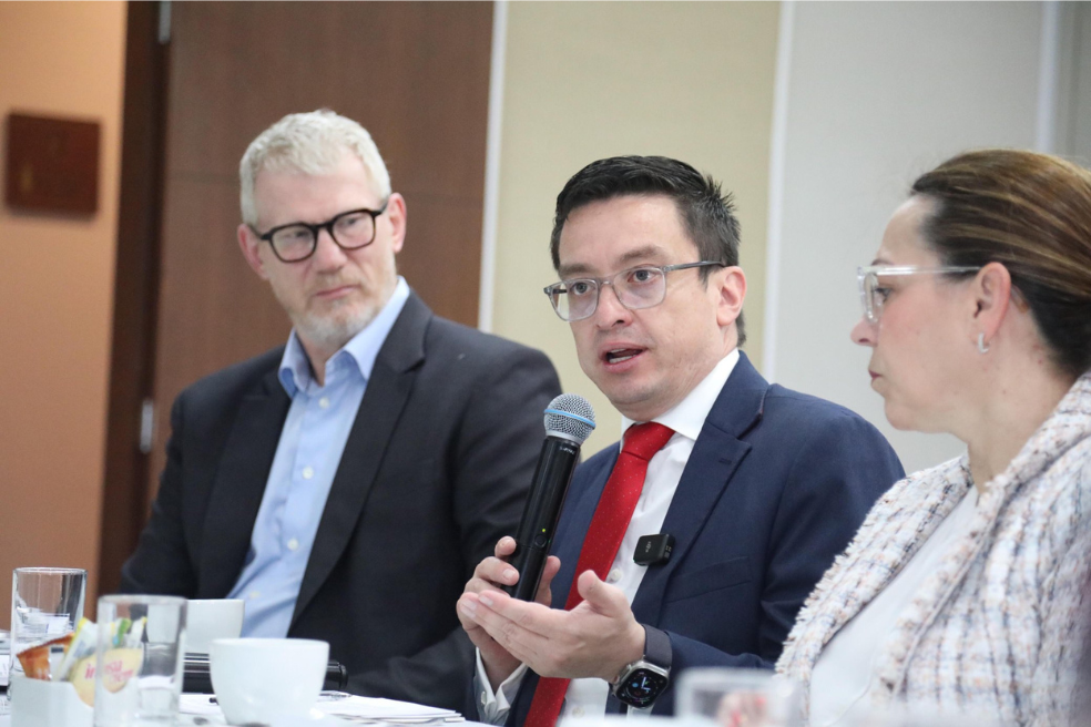 “Gobierno tiene un mandato de paz y el compromiso de cumplirlo”: ministro García