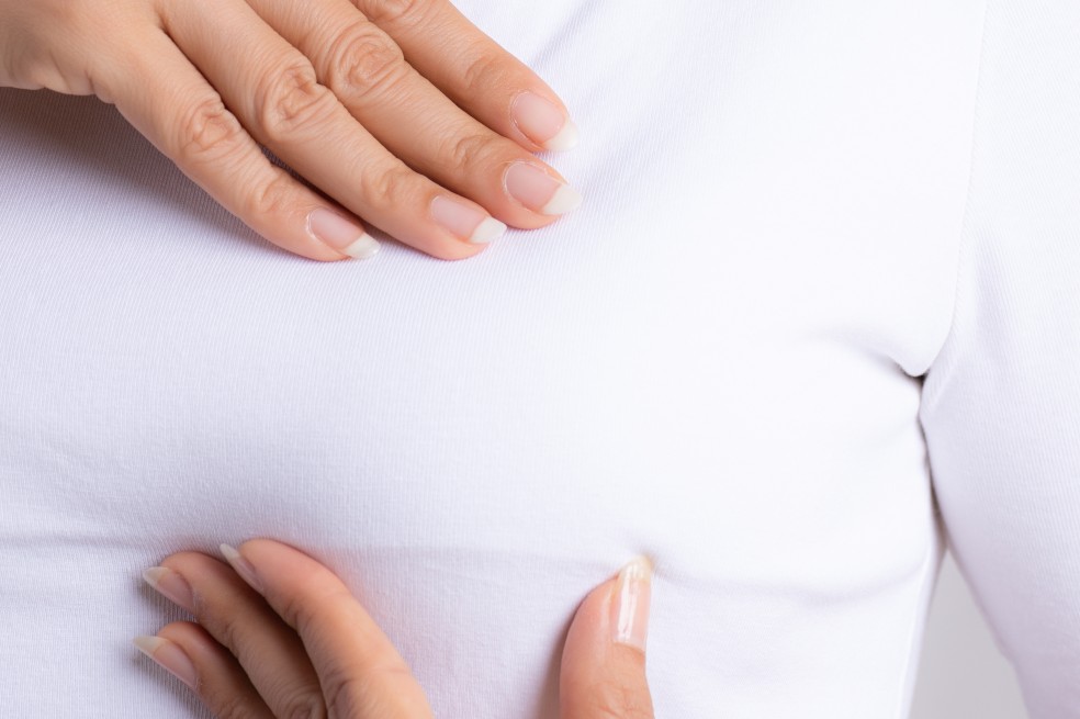 Cáncer de seno. Cáncer de mama, Octubre rosa, autoexamen.