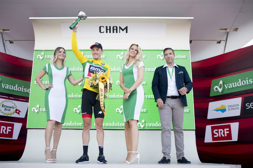 Rohan Dennis se quedó con el prólogo de la Vuelta a Suiza
