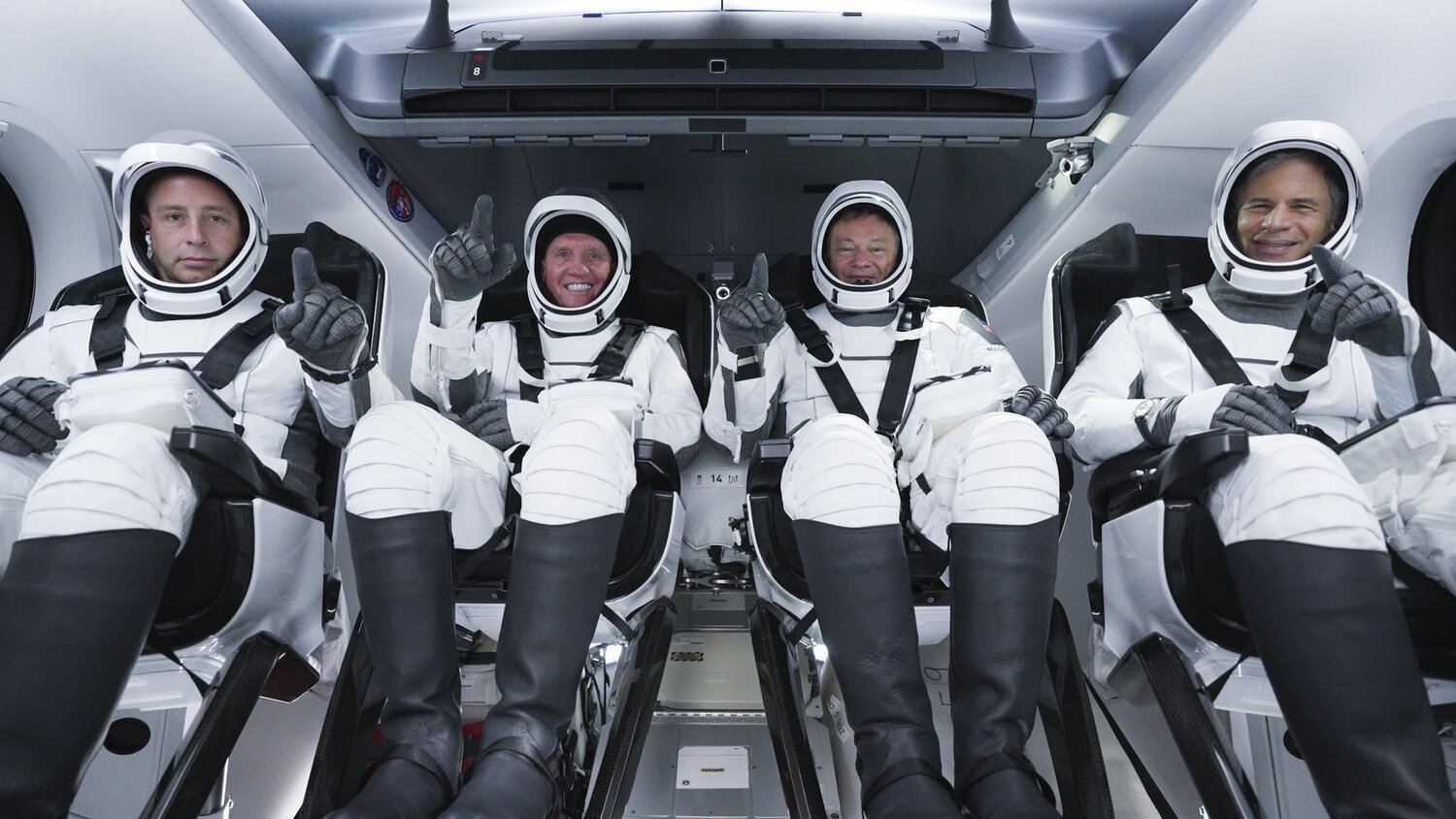 Miembros de la primera misión privada a la ISS regresaron a la Tierra