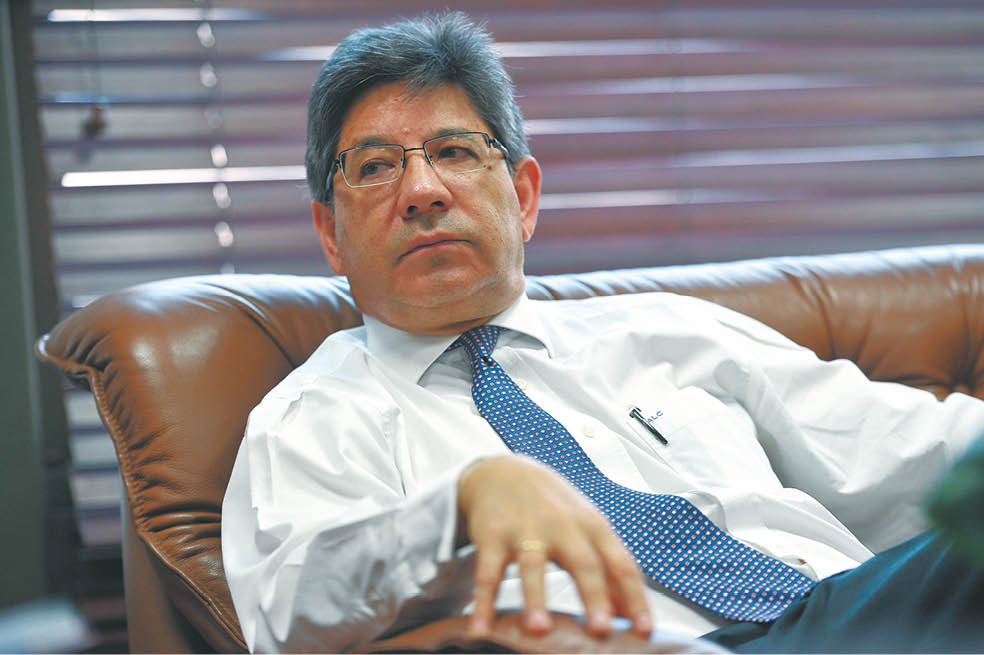 “Información sí, ‘lobby’ no”, pide a la Corte el exmagistrado Alejandro Linares