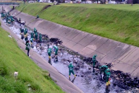 Por primera vez en muchos años el 100% de los canales de Bogotá están limpios